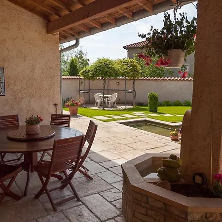 Bed & Breakfast Les Potins Du Four